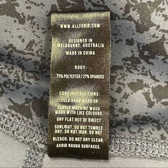 All Fenix Charcoal Python Print leggings high rise size small - Picture 9 of 11